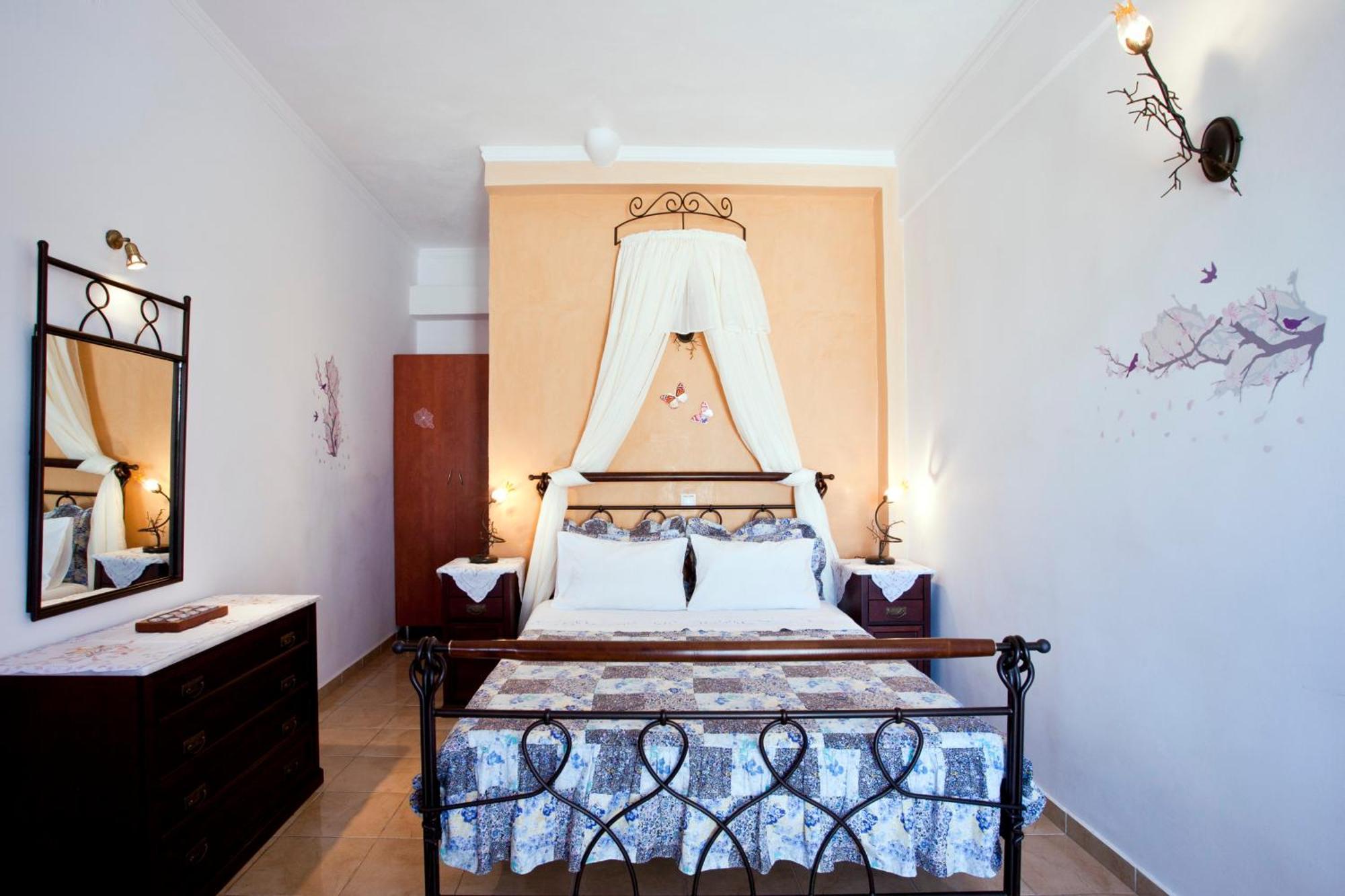 Villa Koronios Тира Экстерьер фото
