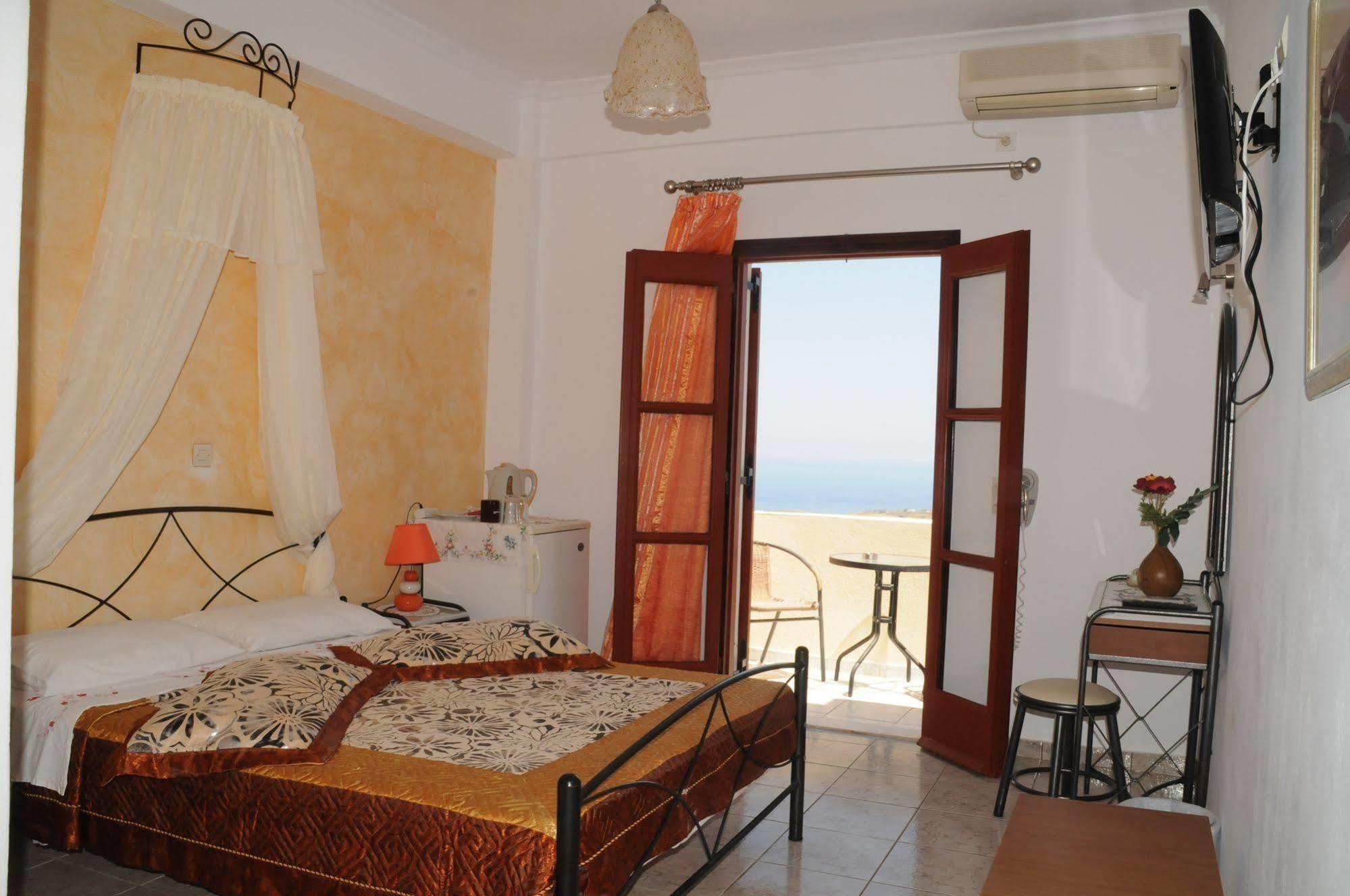 Villa Koronios Тира Экстерьер фото